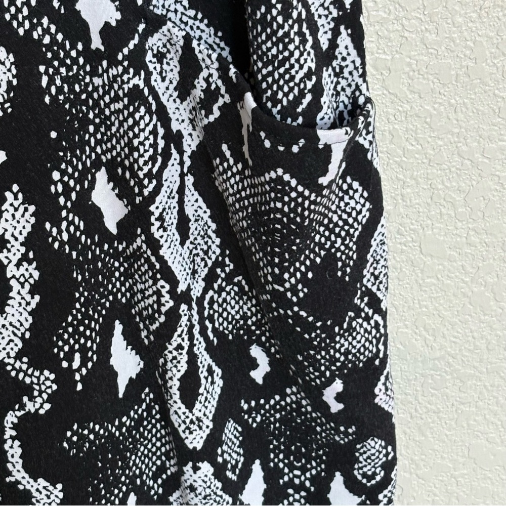 J. McLaughlin Black White Snakeskin‎ Print 3/4 Sheath Dress Large Knee Length - Picture 5 of 8